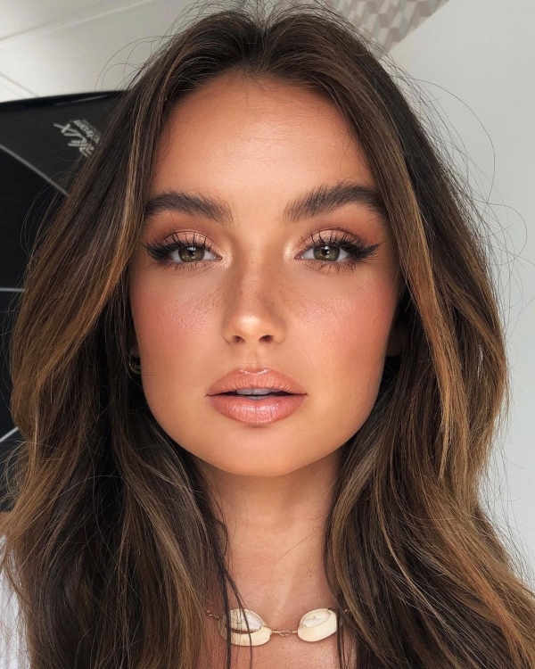 Best Australian Makeup Artists | Famous, Professional Influencers in Sydney & Melbourne | Bridal Makeup | Wedding Beauty Artists