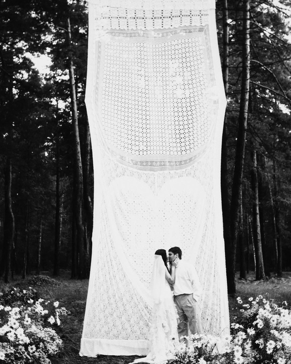 Newly Engaged? Here's Your First 3-Month Wedding Checklist & Action Plan