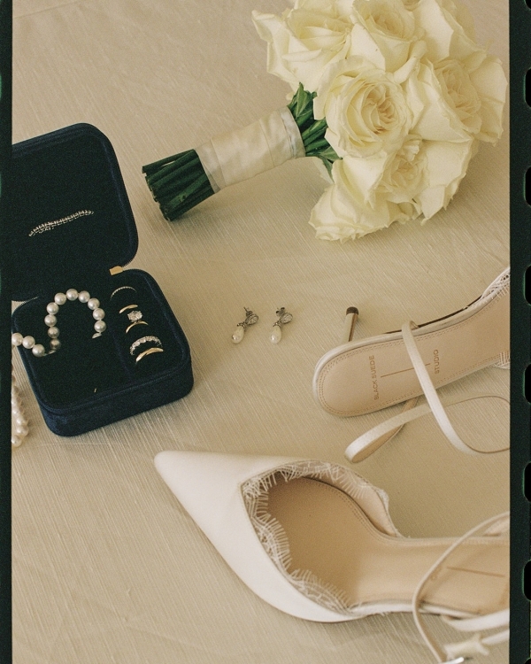 A Vintage-Infused Verona Wedding Dripping With Roses, Silk & Italian Romance