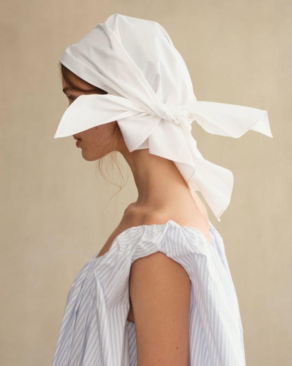 The Boho Revival: 40 Bohemian Wedding Dresses & Accessories for the Modern Bride