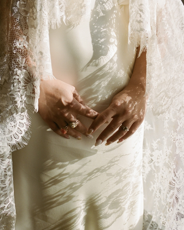 45 Must-Have Getting Ready Wedding Photos That Capture the Magic