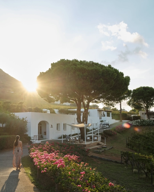 12 Dreamy Hotels & Resorts in Sicily for a Romantic Honeymoon