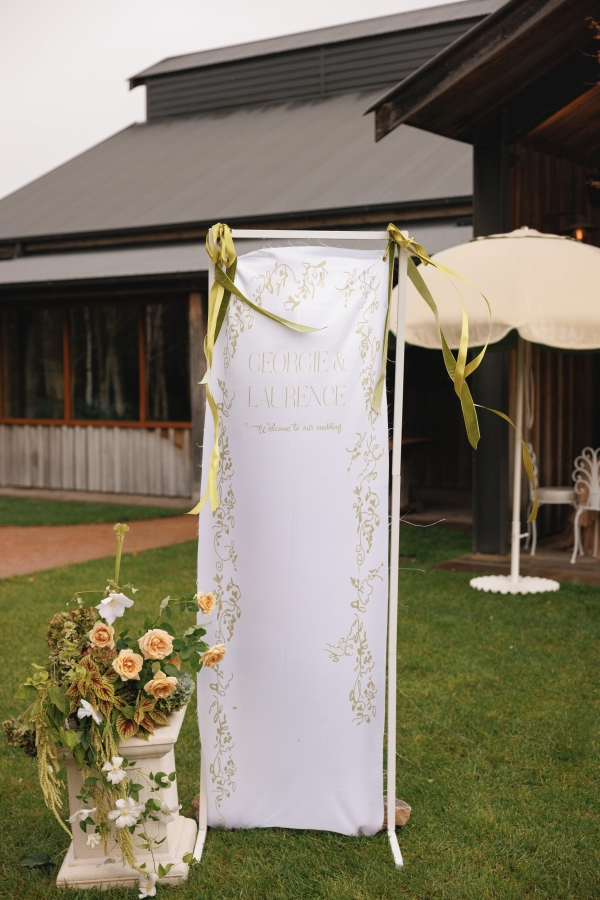 Stationery Signed by Yiana