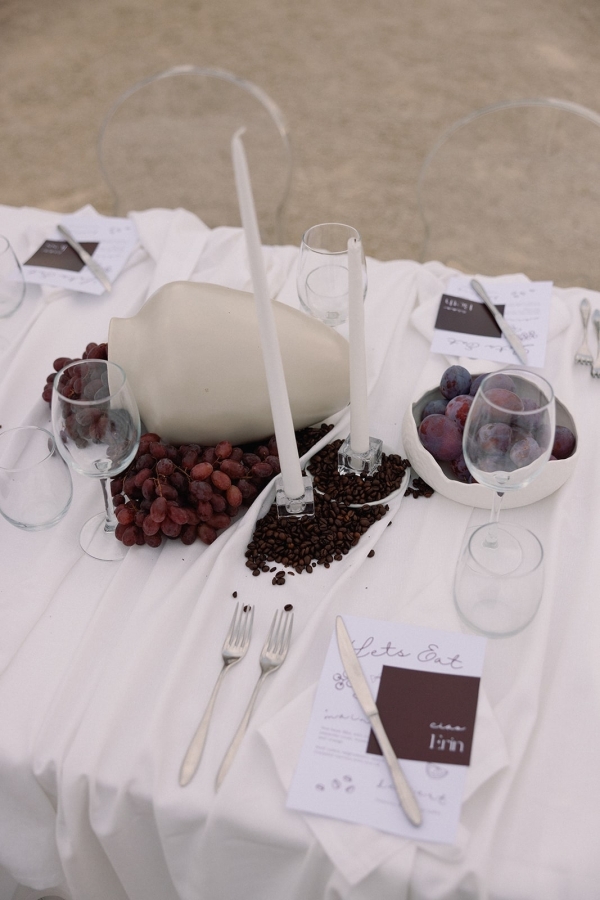 Stationery Signed by Yiana