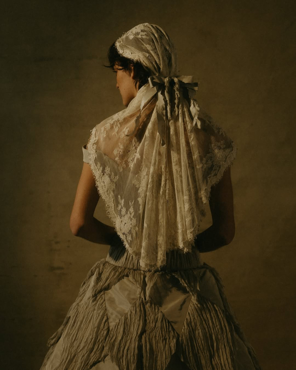 The Boho Revival: 40 Bohemian Wedding Dresses & Accessories for the Modern Bride