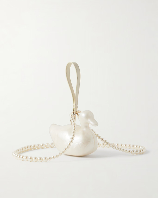 30 Fun & Novelty Clutch Ideas for the Bride Who Wants to Stand Out