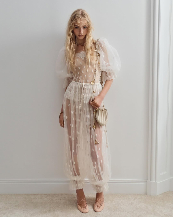 The Boho Revival: 40 Bohemian Wedding Dresses & Accessories for the Modern Bride