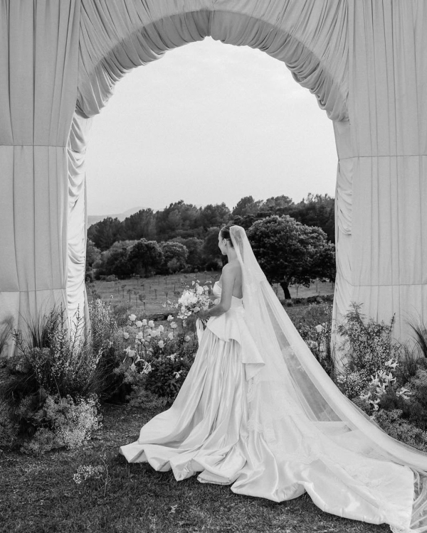 Planning a Wedding Without a Wedding Planner? Here's What to Consider First