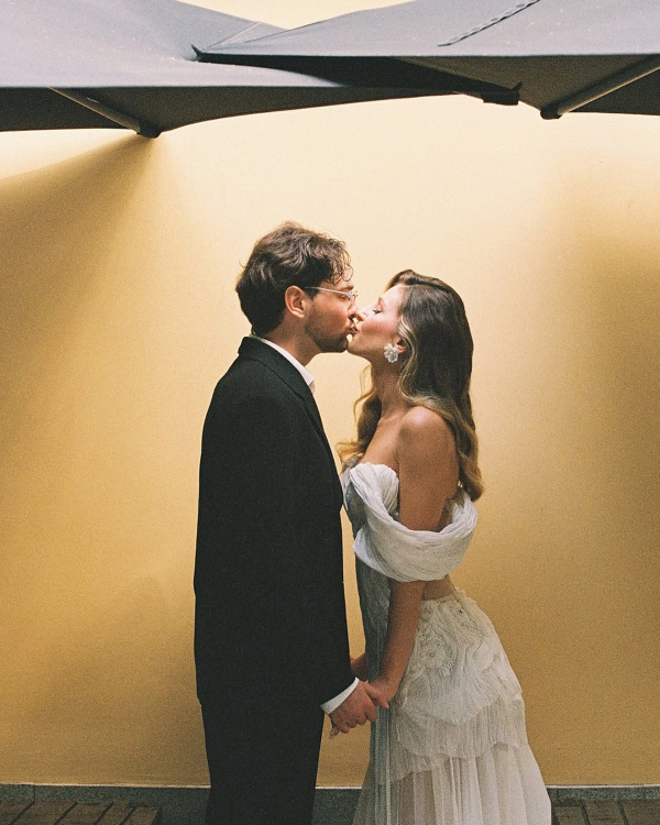 How to Politely Release a Wedding Vendor After an Enquiry (Without Ghosting)