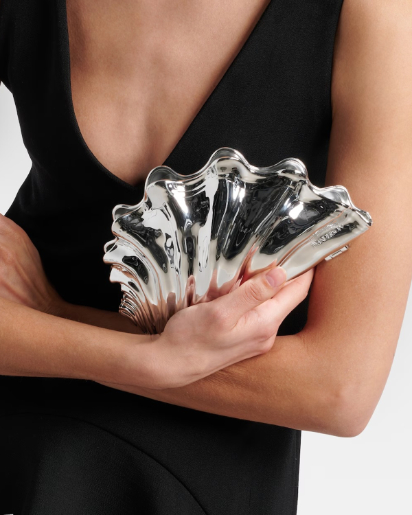 30 Fun & Novelty Clutch Ideas for the Bride Who Wants to Stand Out