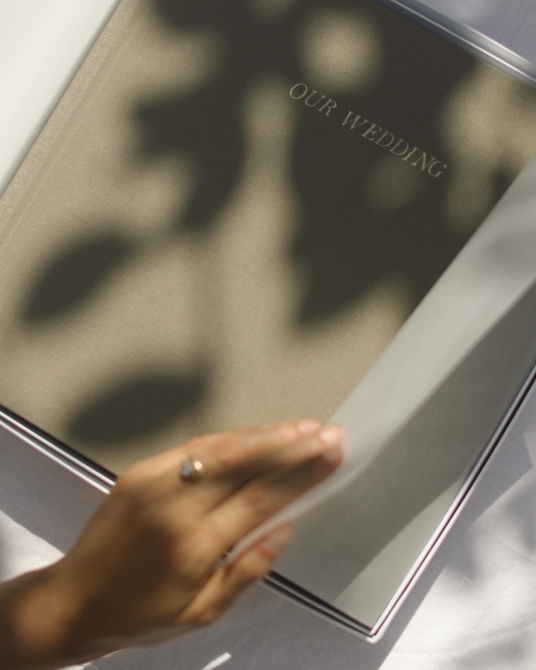 8 DIY Websites to Create a Coffee-Table Worthy Wedding Photobook