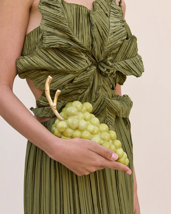 30 Fun & Novelty Clutch Ideas for the Bride Who Wants to Stand Out