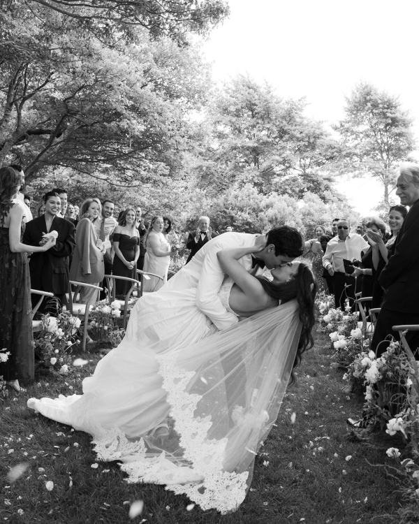 A Stylish Vintage Wedding on Long Island’s North Fork