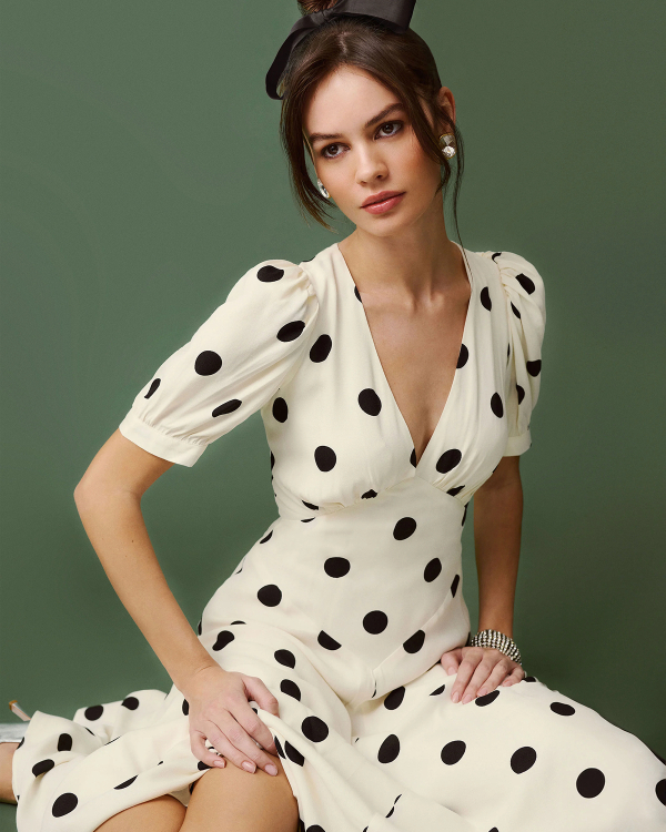 30 Stylish, Sophisticated, and So On-Trend Polka Dot Wedding Guest Dresses