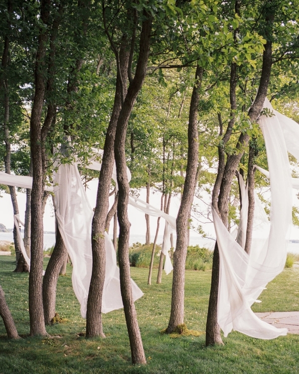 A Stylish Vintage Wedding on Long Island’s North Fork