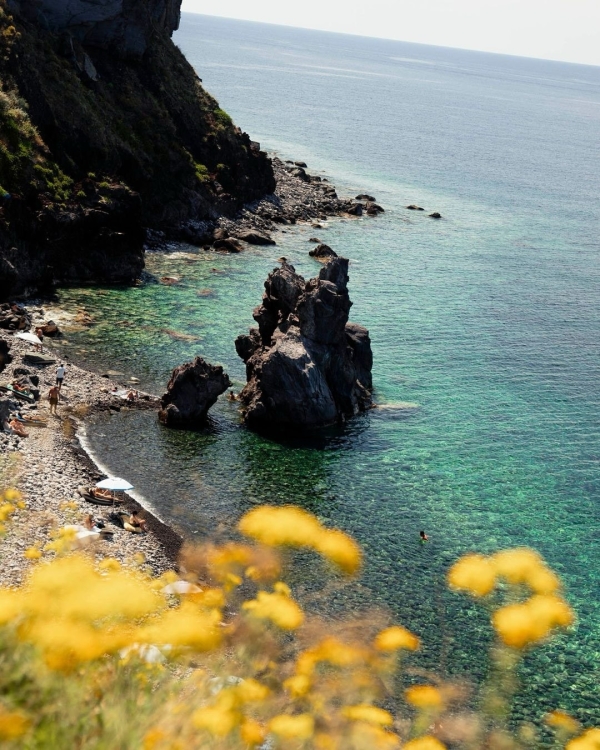 12 Dreamy Hotels & Resorts in Sicily for a Romantic Honeymoon