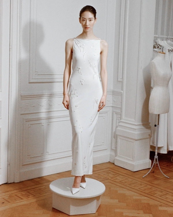 30 Chic Bridal Dresses Under $4,000