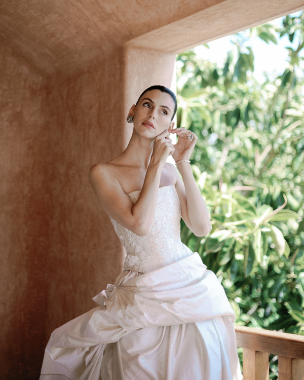 45 Must-Have Getting Ready Wedding Photos That Capture the Magic