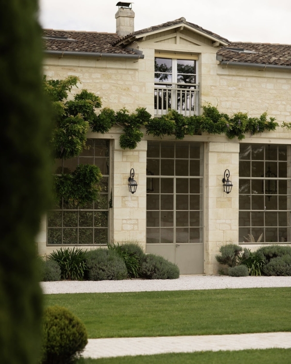 A Dreamy Château Wedding Where French Romance Meets Lebanese Tradition
