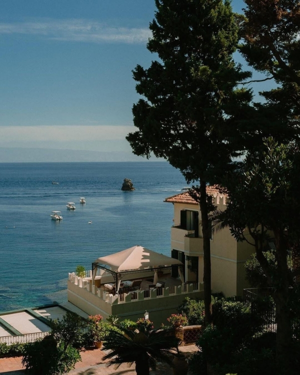 12 Dreamy Hotels & Resorts in Sicily for a Romantic Honeymoon