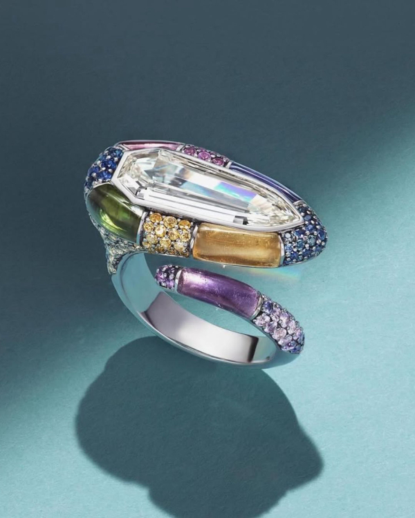 25 Best Famous Jewelry Brands | Top of the Most Expensive, High End Jewelry | Popular, Trendy Brands