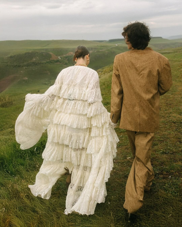 The Boho Revival: 40 Bohemian Wedding Dresses & Accessories for the Modern Bride