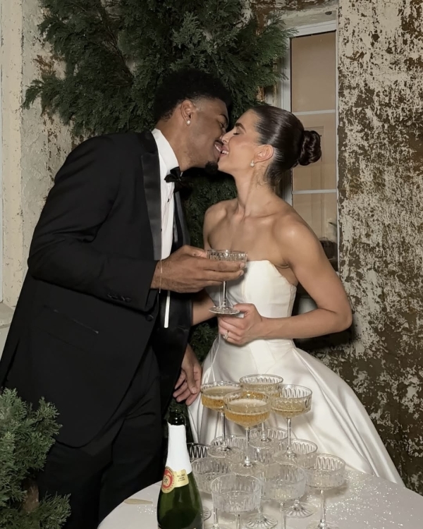 Planning a Wedding Without a Wedding Planner? Here's What to Consider First