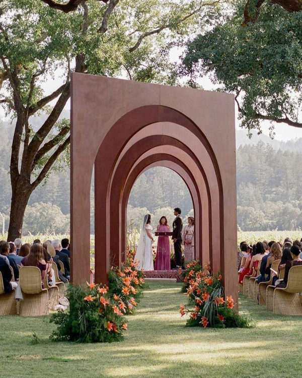 Newly Engaged? Here's Your First 3-Month Wedding Checklist & Action Plan