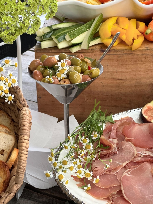 Content Creators Happily Ever Socials