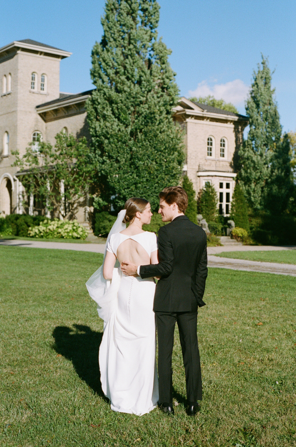 Real Wedding in Famous Instagram Location Lune 1860 | Wedding Venue