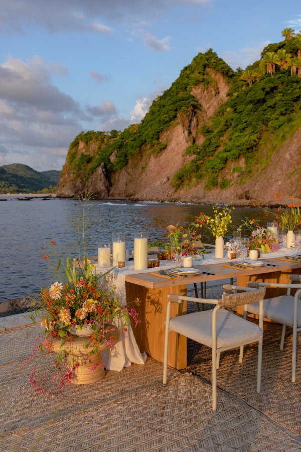 Stylish Beach Wedding Ideas | One and only mandarina wedding | Photo