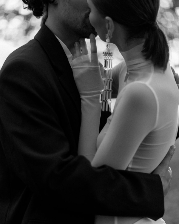 A Contemporary French Wedding Editorial: Unconventional Elegance at Château Marcellus