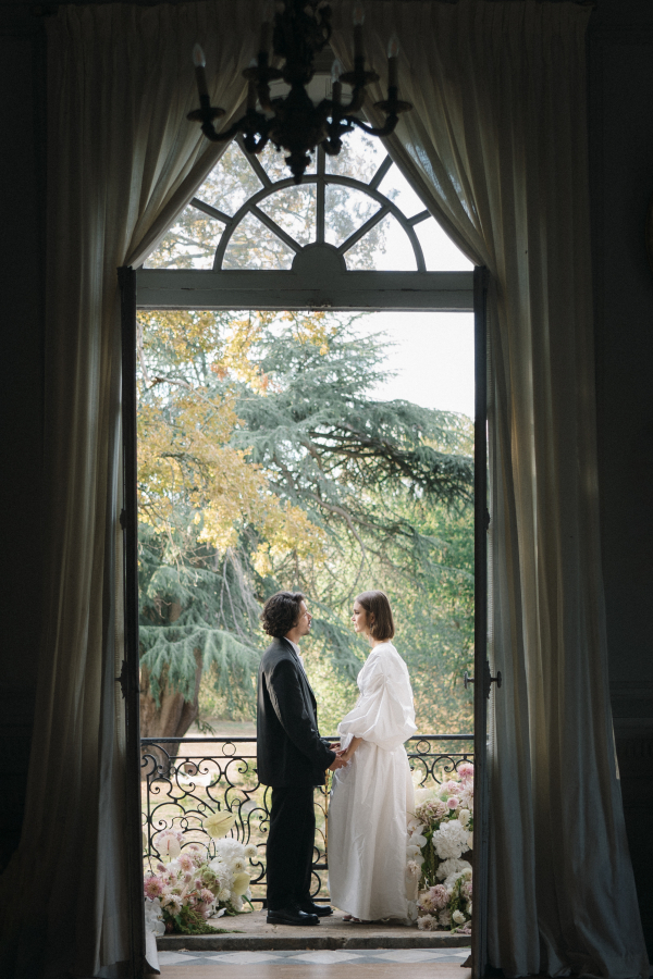 A Contemporary French Wedding Editorial: Unconventional Elegance at Château Marcellus