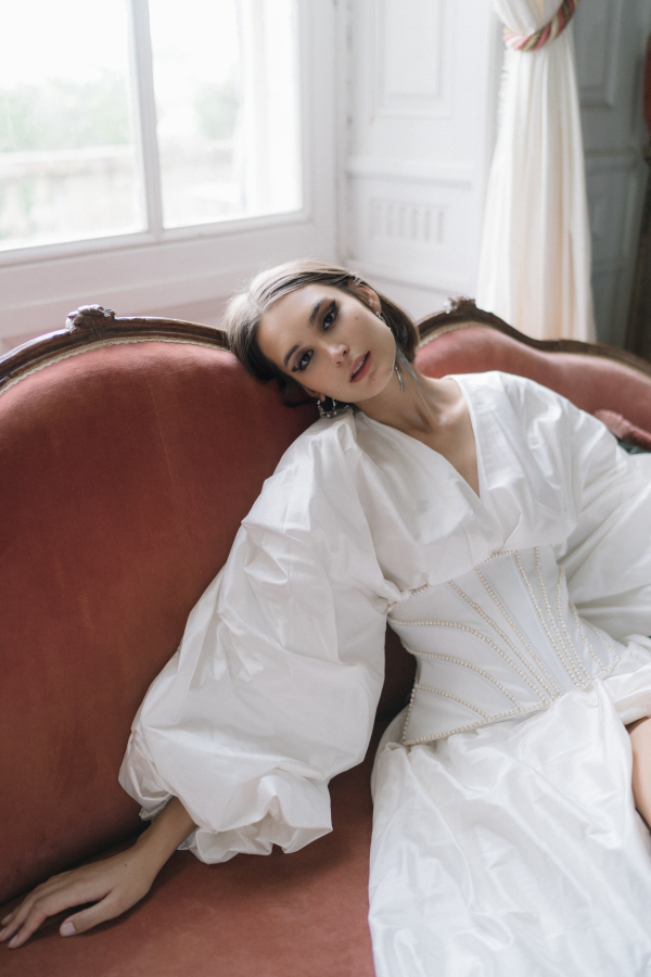 A Contemporary French Wedding Editorial: Unconventional Elegance at Château Marcellus