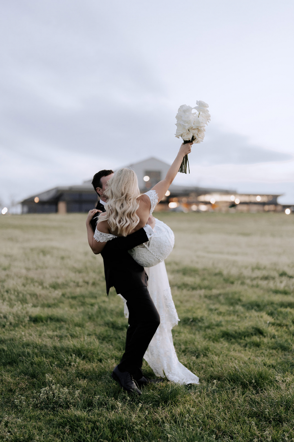 Photographers Kyndel Rafols