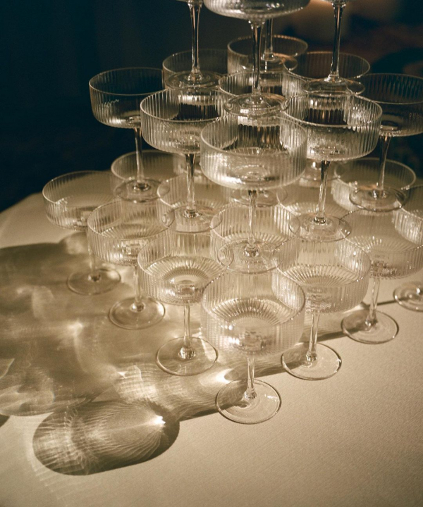 How to Find the Right Photographer For a Destination Wedding?