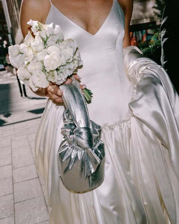 How to Find the Right Photographer For a Destination Wedding?