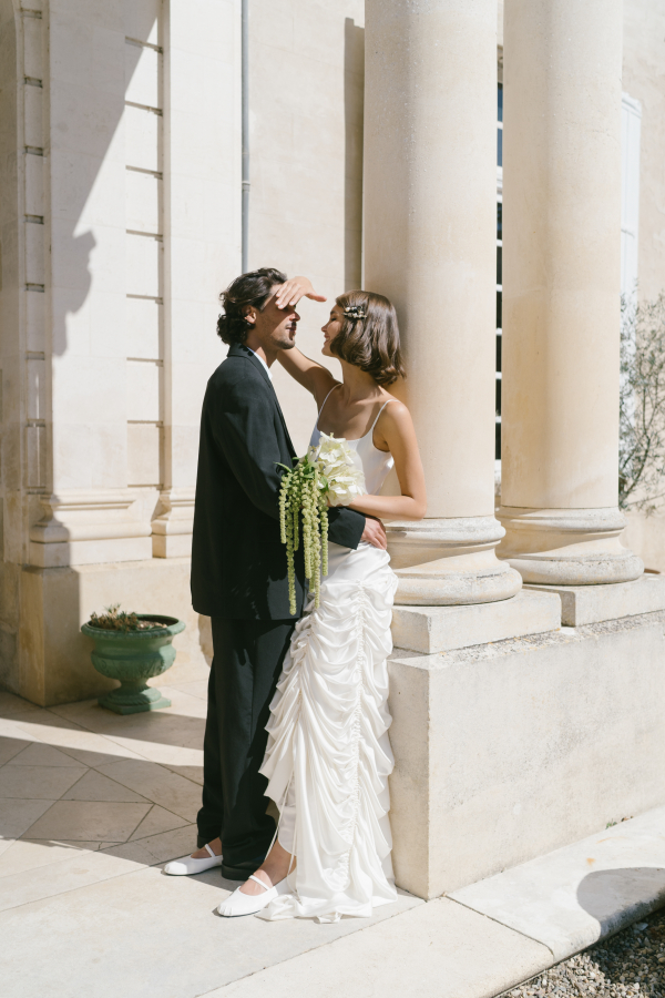 A Contemporary French Wedding Editorial: Unconventional Elegance at Château Marcellus