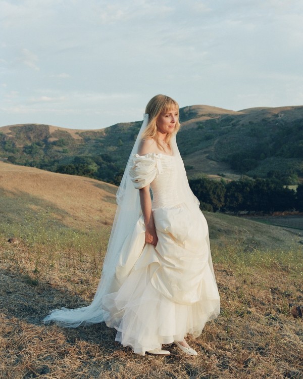 Vintage Style Wedding on a Ranch | Aly and Tommy's 80's Themed Wedding