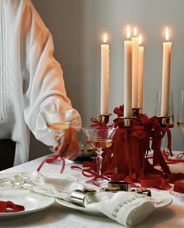 Christmas Table Decoration Ideas 2023 | Xmas Table Decor | Elegant, Modern Set Up