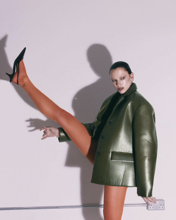 2024 Color of the Year | What is the Lucky Color of the Year | Trands Fashon