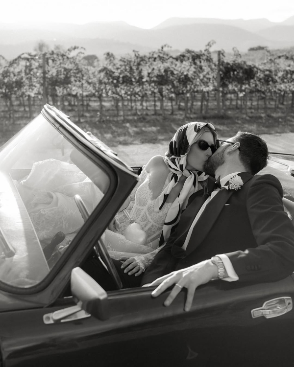 12 Best Wedding Photographers in the UK | British Professional Photography | TOP Luxury Bridal Photographers