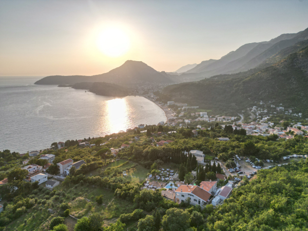 Venues Talici Hill Rustic Villas