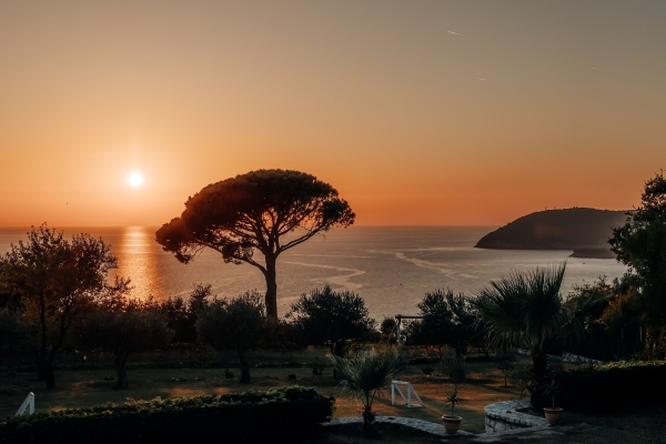 Venues Talici Hill Rustic Villas