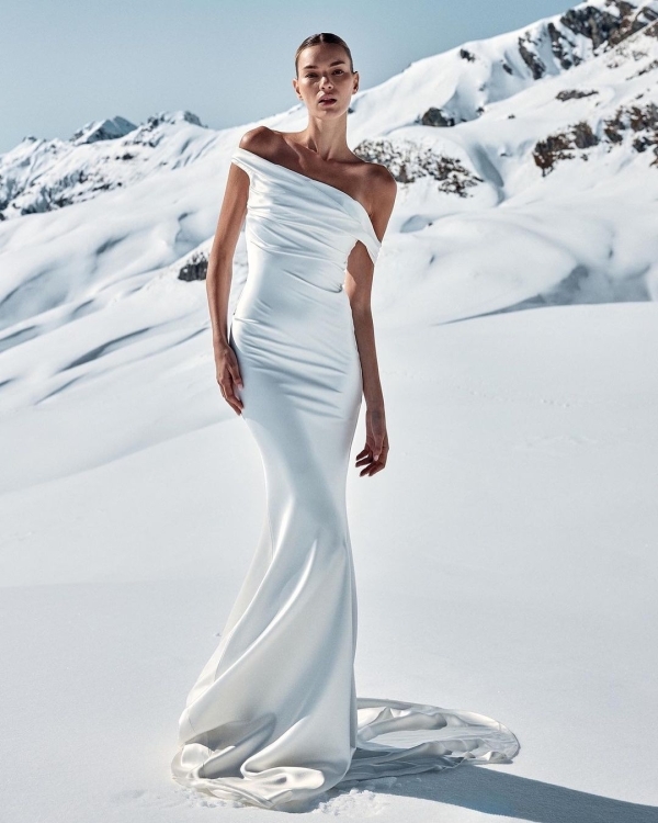 15 Best Australian Wedding Dress Designers | Top Bridal Gowns Designers List | Famous