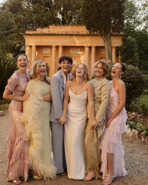 50 Must-Save Group Portrait Ideas