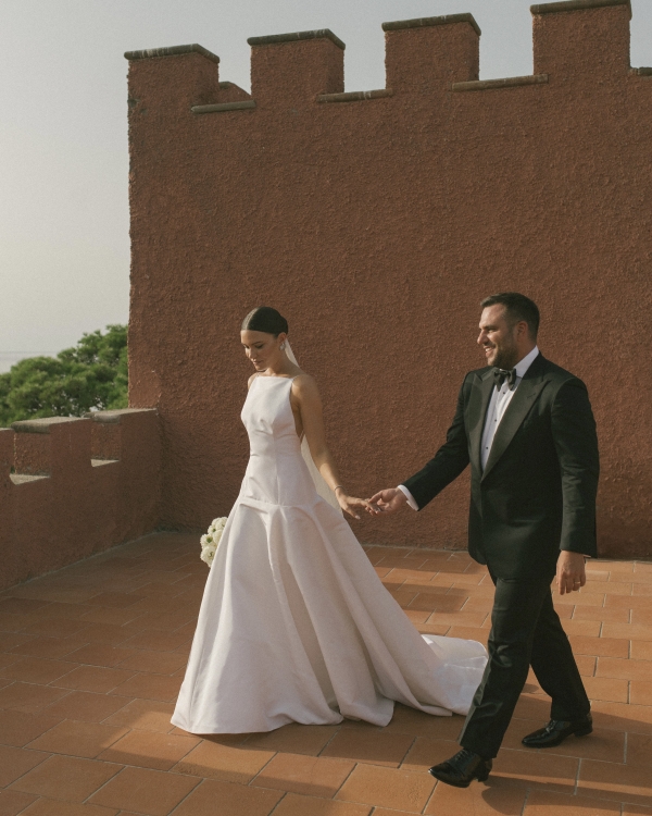 A Glamorous Seaside Wedding Evocative of a Classic Italian Film