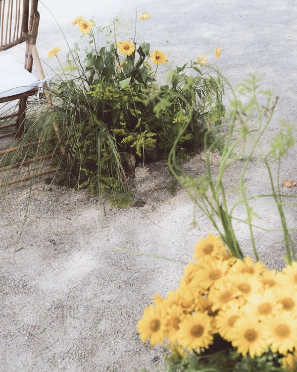 A Vibrant and Playful Wedding Under the Portuguese Sun