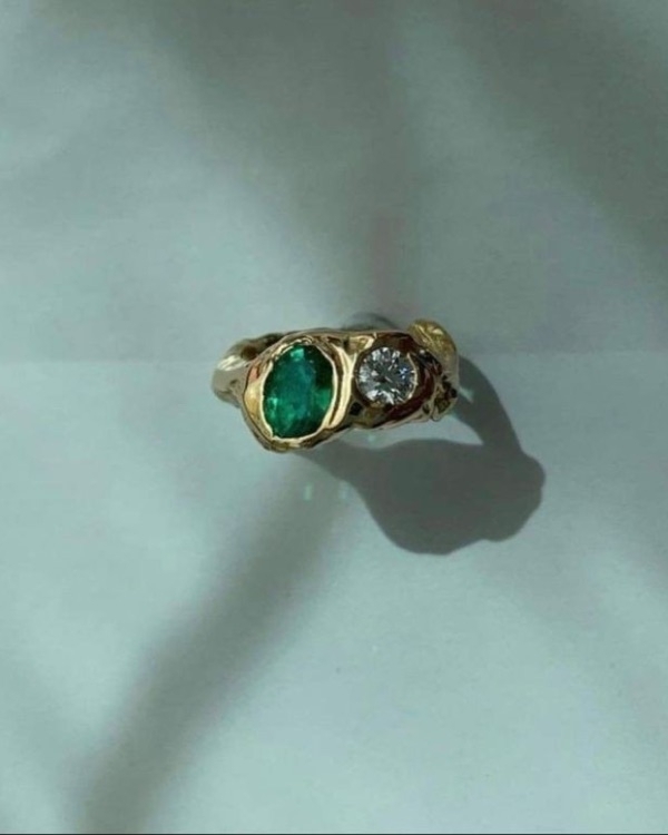 Color Your Love: The Ultimate Guide to Engagement Ring Gemstones