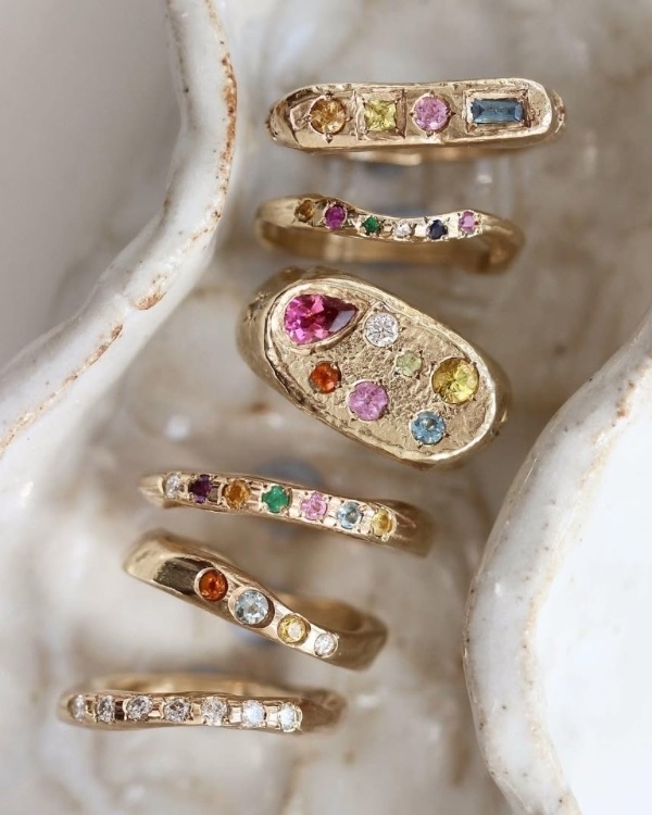 Color Your Love: The Ultimate Guide to Engagement Ring Gemstones